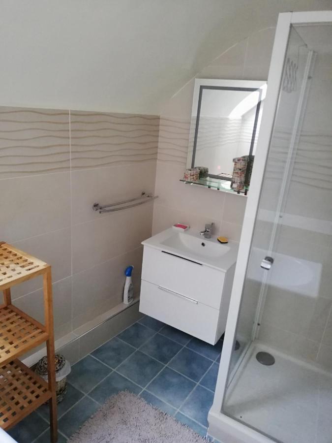 Celine'Home Saint-Germain-sur-Morin Екстериор снимка