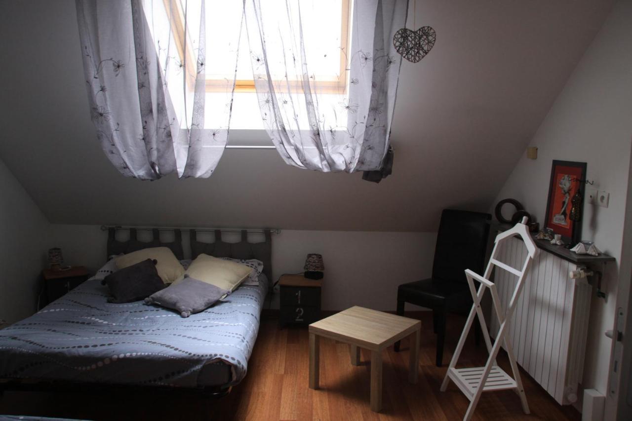 Celine'Home Saint-Germain-sur-Morin Екстериор снимка